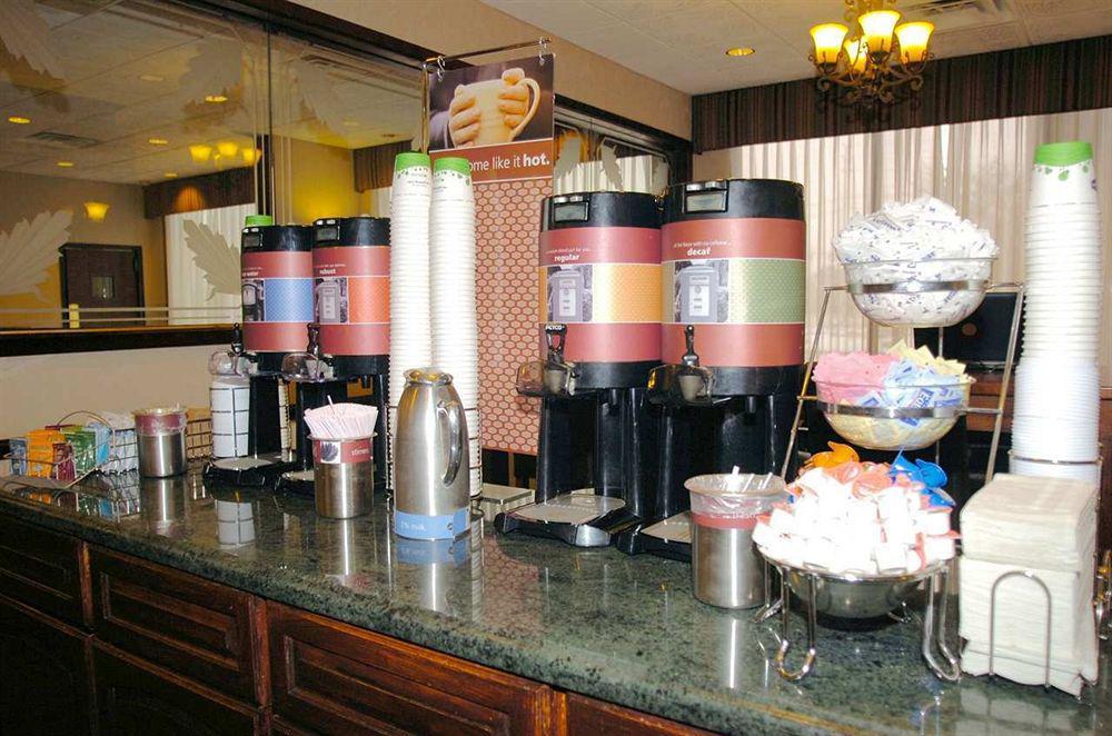 Hampton Inn Carlstadt At The Meadowlands Εξωτερικό φωτογραφία