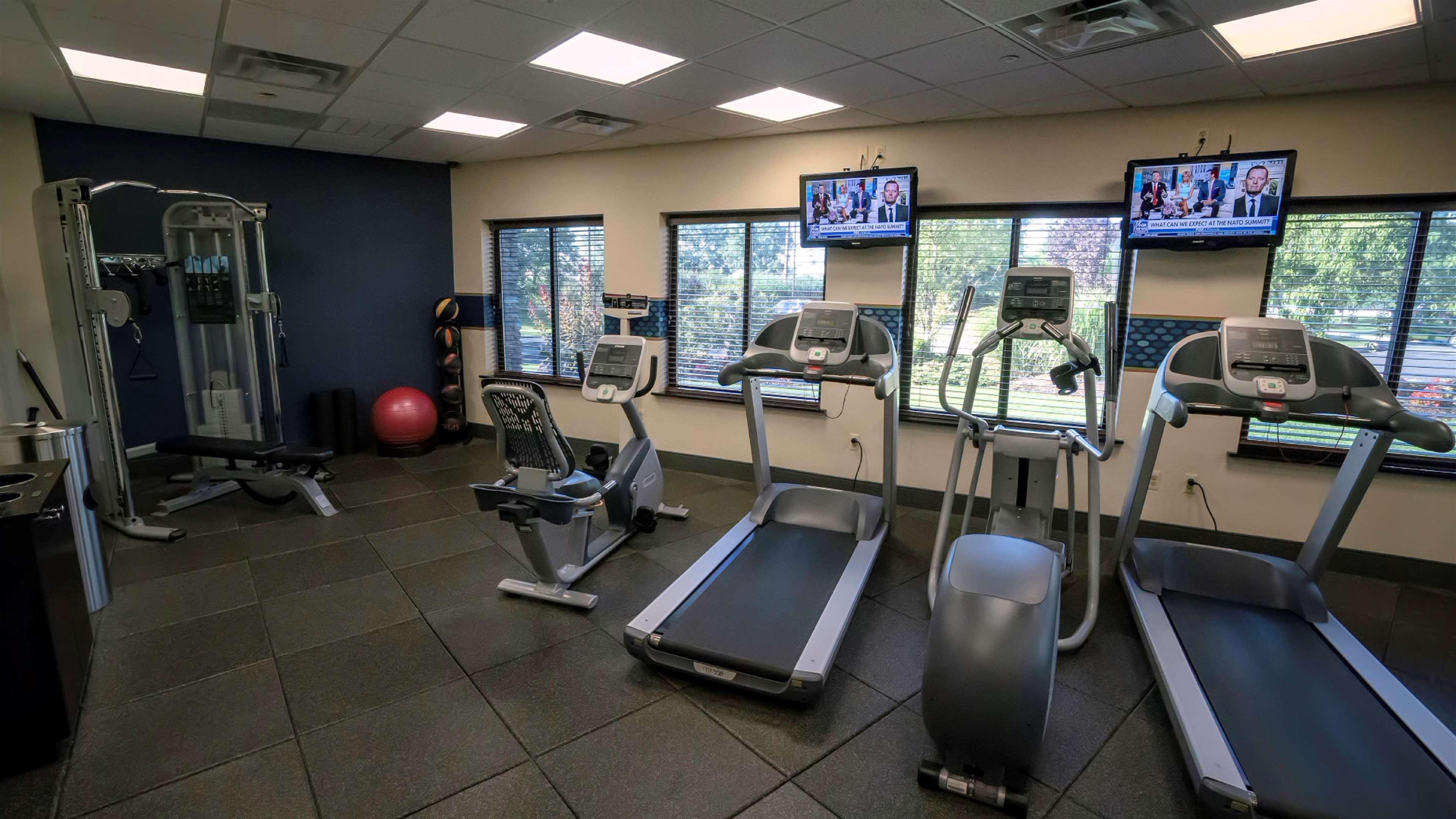 Hampton Inn Carlstadt At The Meadowlands Εξωτερικό φωτογραφία