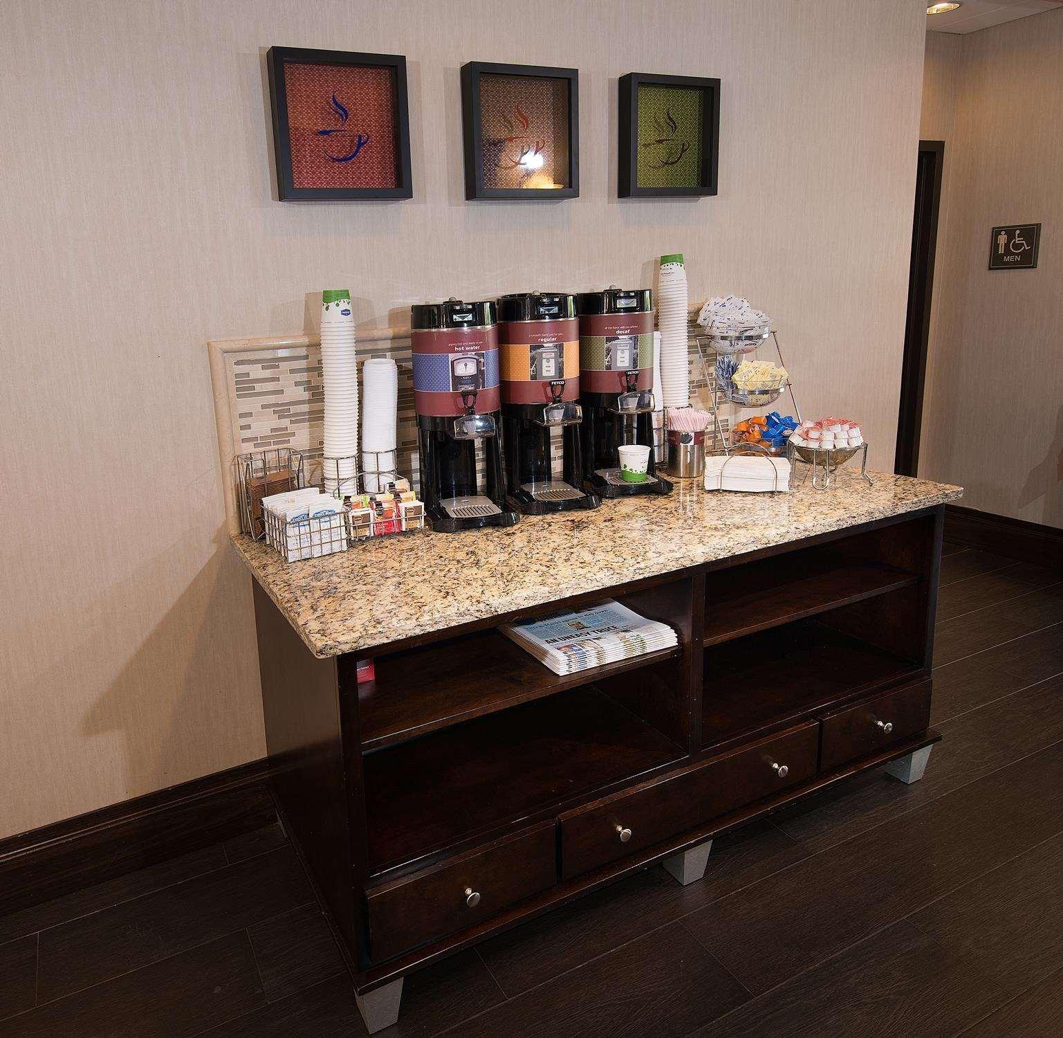 Hampton Inn Carlstadt At The Meadowlands Εξωτερικό φωτογραφία