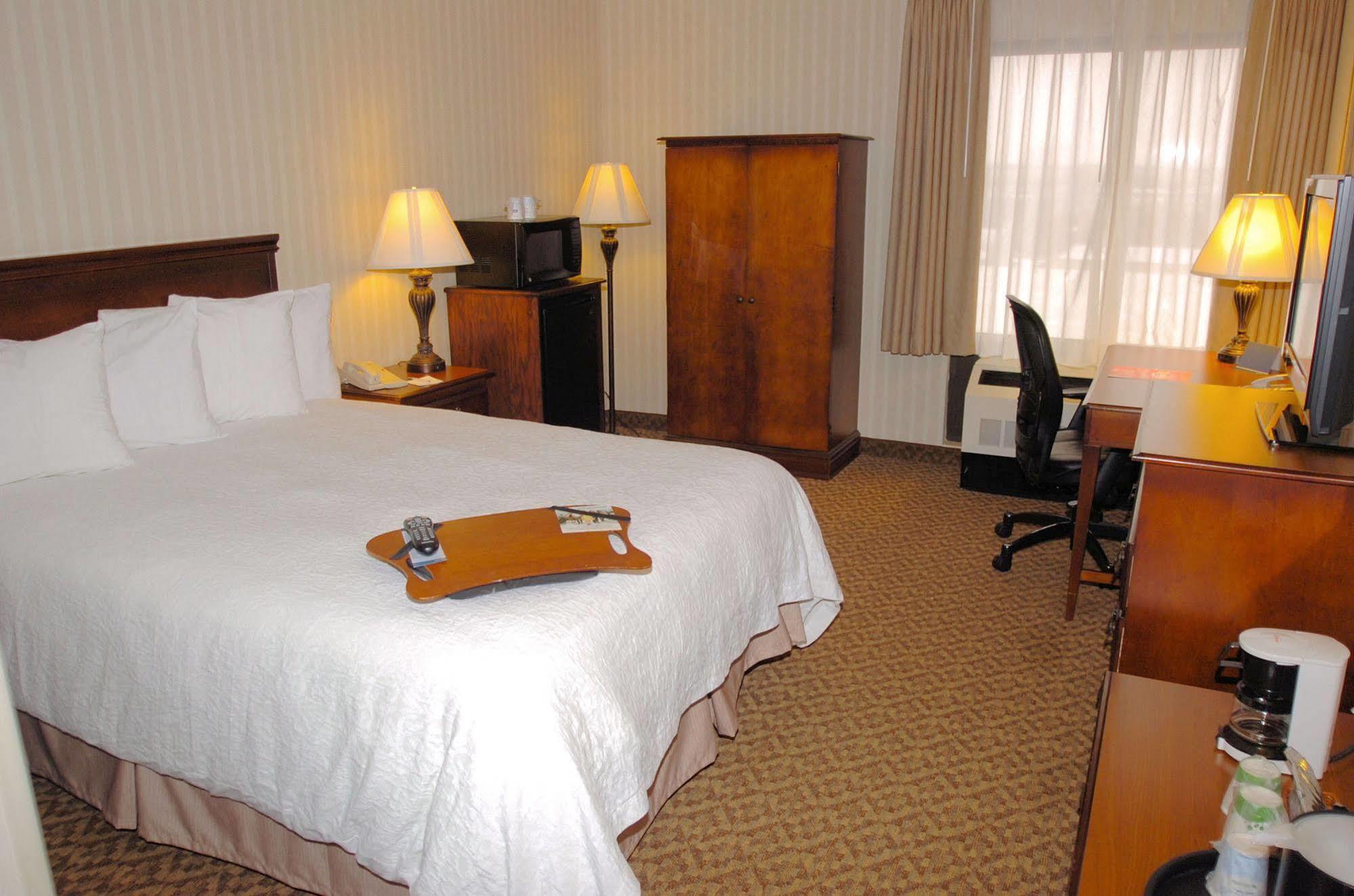 Hampton Inn Carlstadt At The Meadowlands Εξωτερικό φωτογραφία